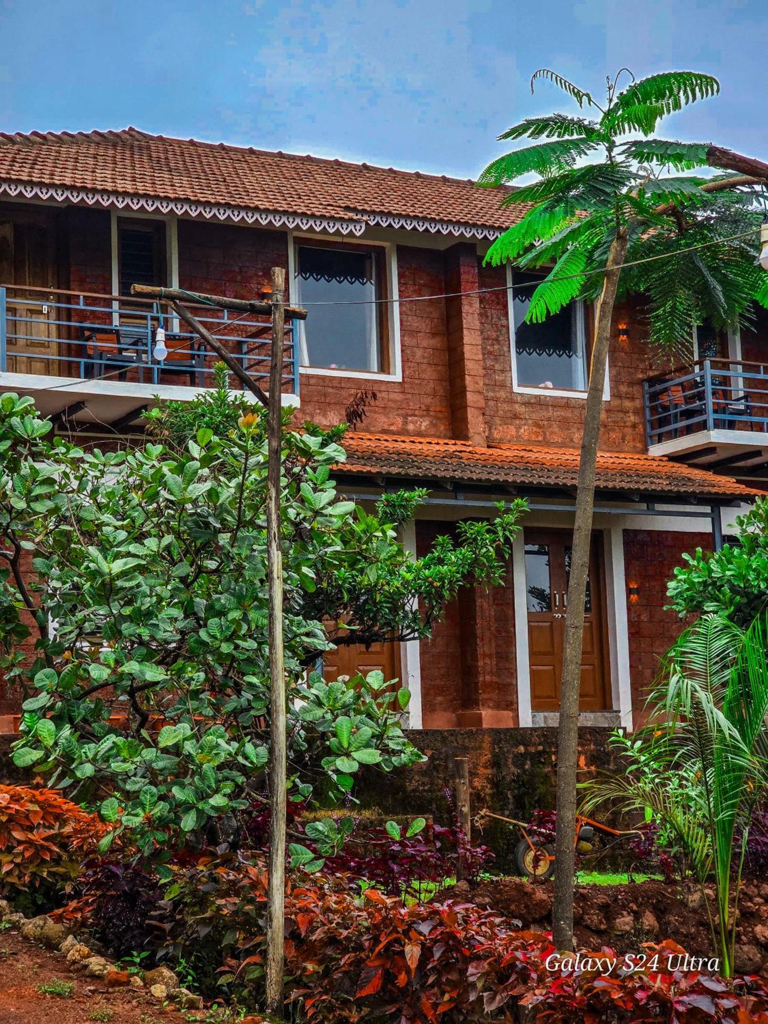 Chalobahills Farmstay Resort Ajra Eksteriør billede